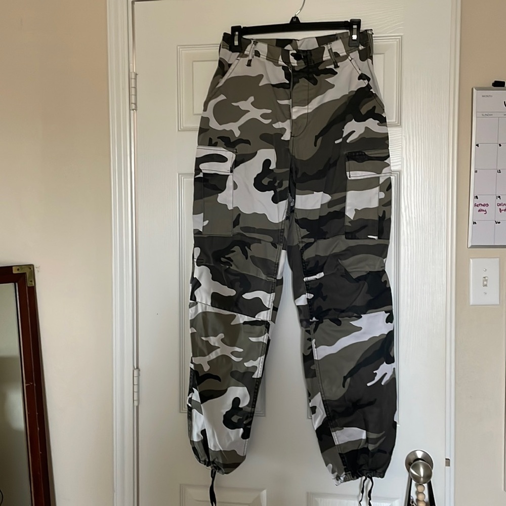 Camo cargo pants